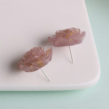 Load image into Gallery viewer, S925银针树脂新款花朵耳钉个性甜美少女耳环韩国时尚潮流气质耳饰