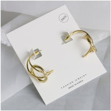 Load image into Gallery viewer, 2020新款S925银针耳钉韩国大东门时冷淡风气质潮流耳饰青岛韩觅