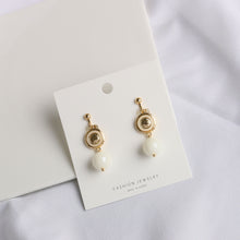 Load image into Gallery viewer, 韩国东大门气质潮流ins风青岛耳饰2020新款S925银针耳钉珍珠耳环