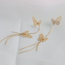 Load image into Gallery viewer, S925银蝴蝶垂墜耳環流蘇耳夾耳釘氣質鋼耳環韓系簡約銀針花耳夾誇張正韓版幾何抗敏垂吊水钻超仙儿长款耳钉女韩国气质时尚潮流