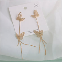 Load image into Gallery viewer, S925银蝴蝶垂墜耳環流蘇耳夾耳釘氣質鋼耳環韓系簡約銀針花耳夾誇張正韓版幾何抗敏垂吊水钻超仙儿长款耳钉女韩国气质时尚潮流